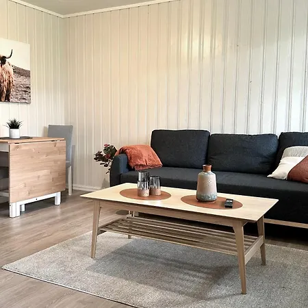 Centrally Located In Lägenhet Bud