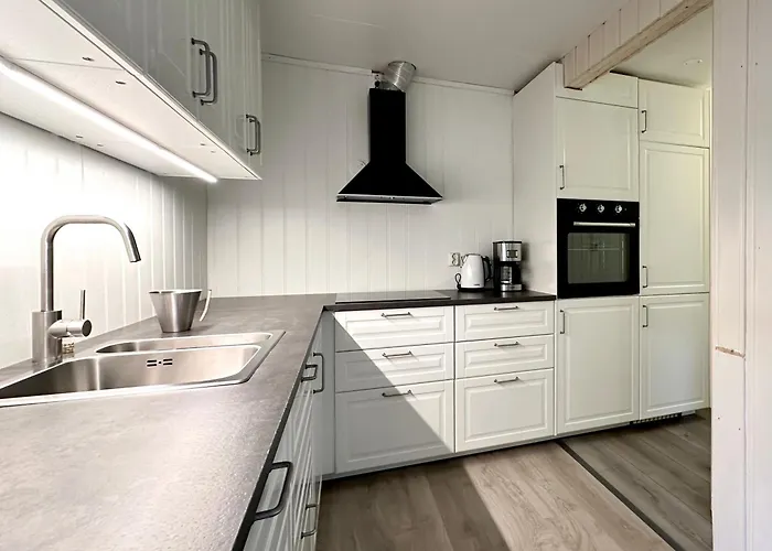 Centrally Located In 公寓 Bud